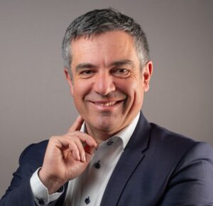 Florent Decaillet, conseil en stratégie destinée aux dirigeants de PME